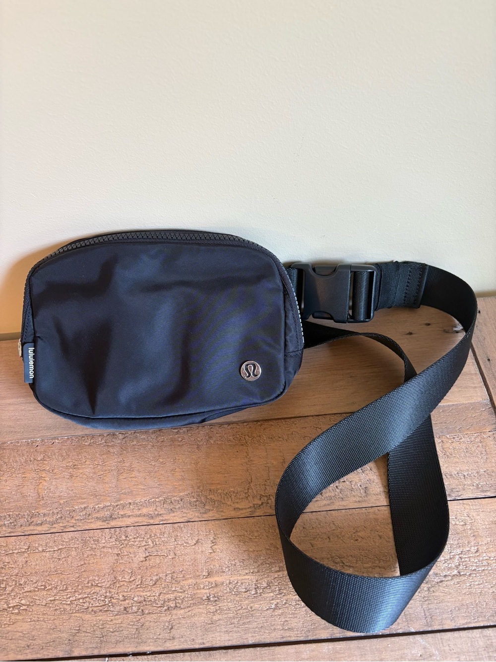 Black Lululemon Everywhere Belt Bag